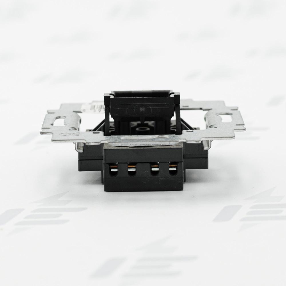 3558-A07340 Přístroj přepínače křížového, řazení 7, 7So