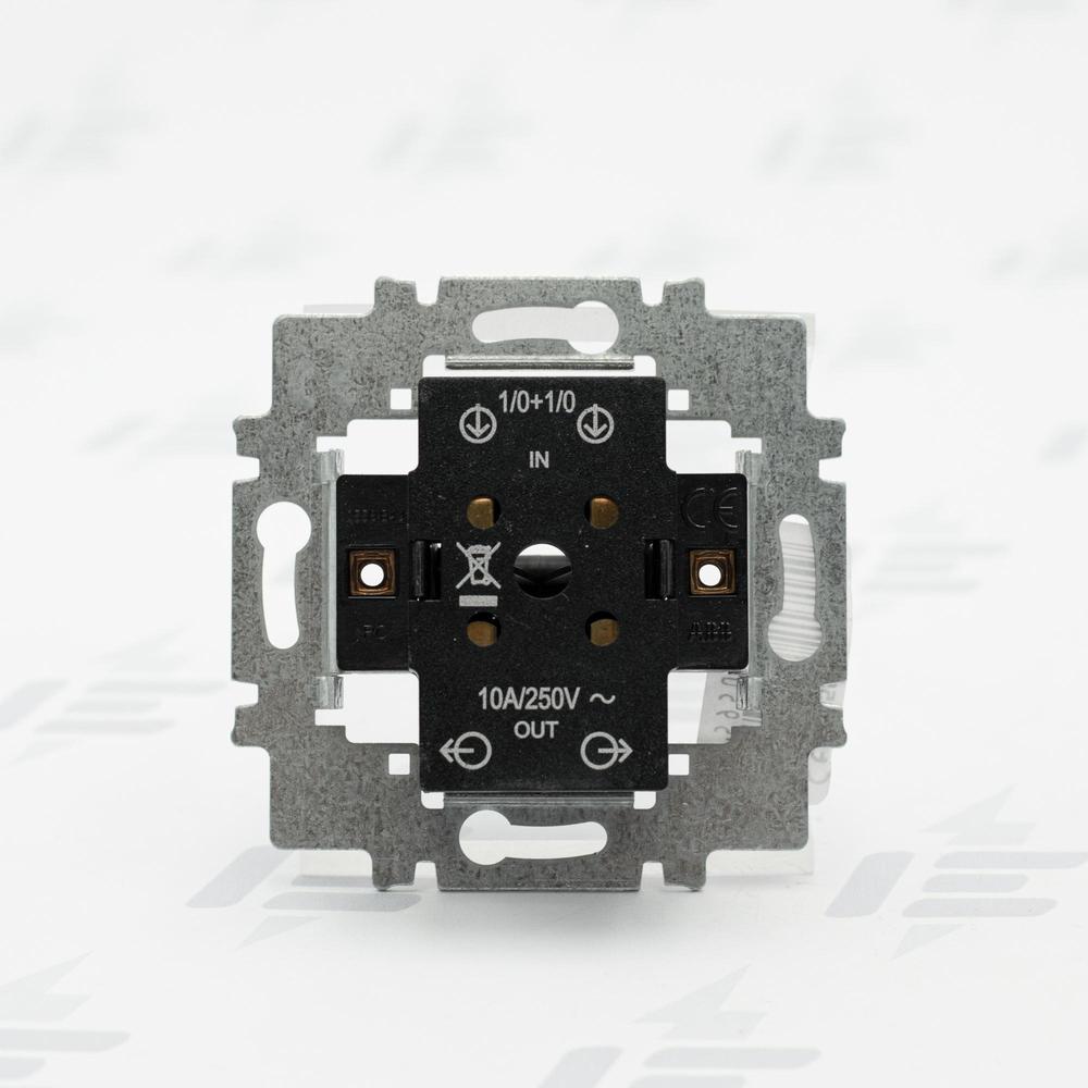 3558-A87340 Přístroj ovládače zapínacího dvojitého, řazení 1/0+1/0