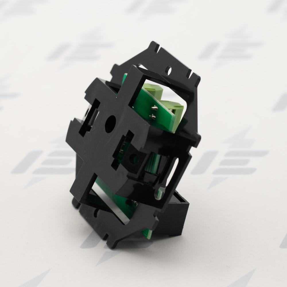 5013U-A00152 Přístroj zásuvky ISDN, průchozí, dvojnásobný