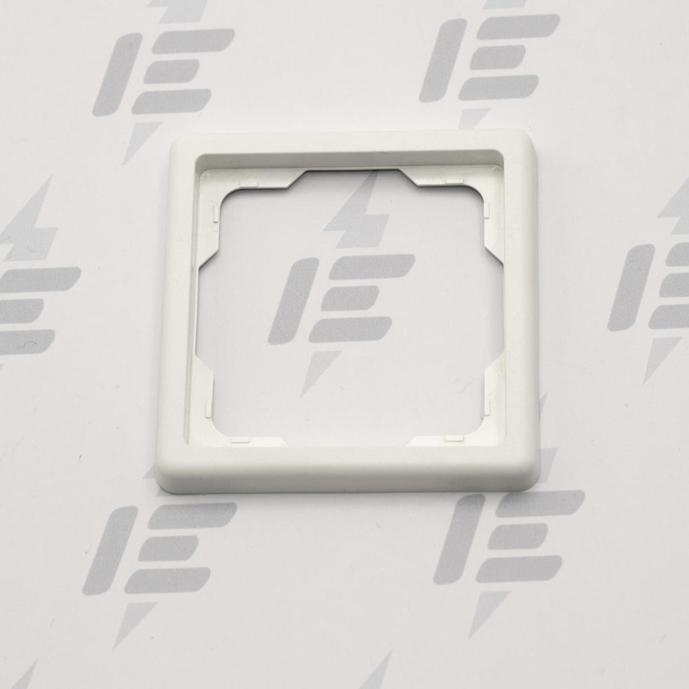 3901C-B10 B1 Rámeček jednonásobný