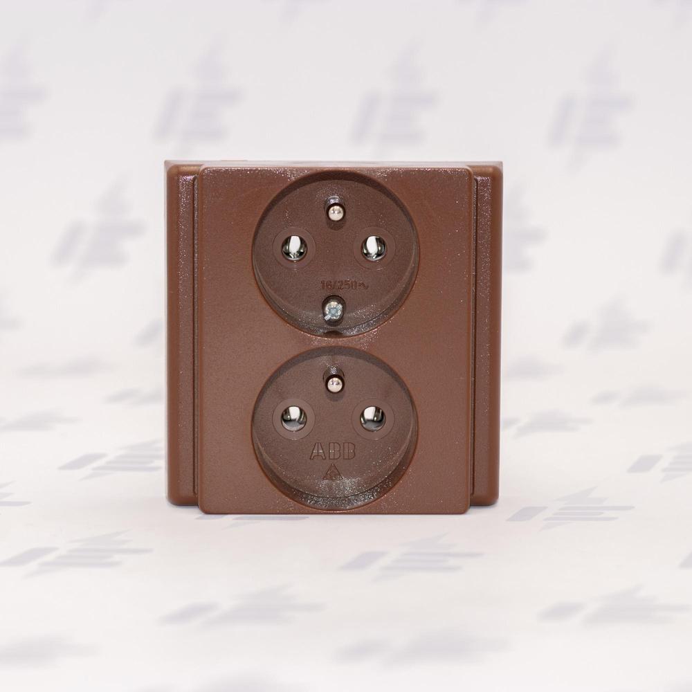 5512-2249 H3 Zásuvka dvojnásobná chráněná, 81x81 mm