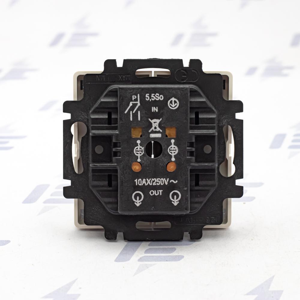 3557G-A05340 B1 Přepínač sériový, řazení 5, s krytem