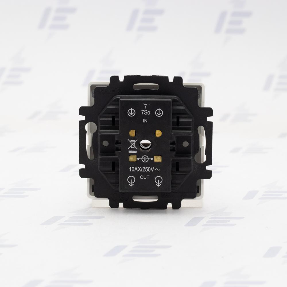 3557G-A07341 B1 Přepínač křížový, s krytem, s průzorem, řazení 7So