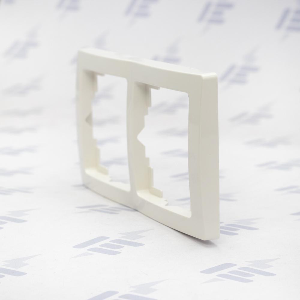 3901J-A00020 B1 Rámeček dvojnásobný, pro vodorovnou i svislou montáž