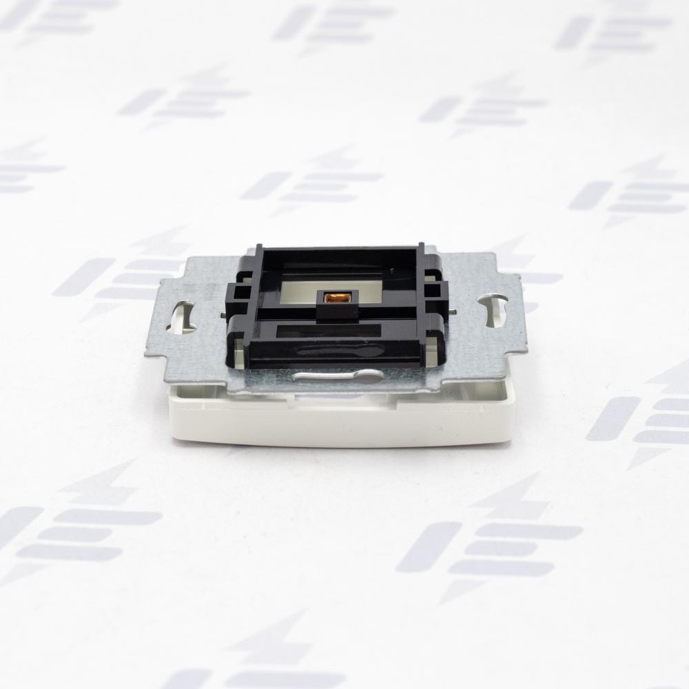 5014G-A02018 B1 Kryt zásuvky komunikační přímé (2x), s kovovým upevňovacím třmenem