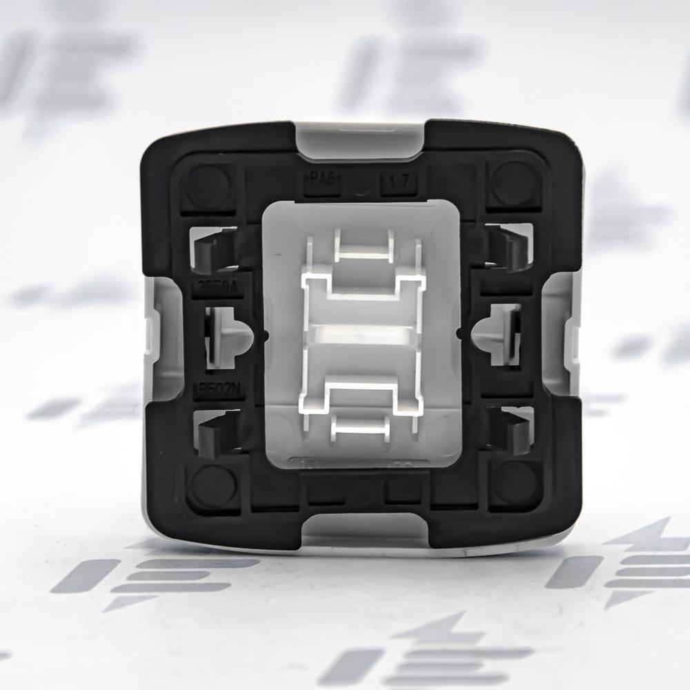 3558A-A610 B Kryt spínače jednoduchý, s čirým průzorem, s popisovým polem