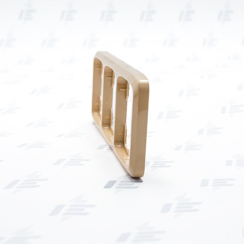 3901A-B30 D Rámeček trojnásobný, vodorovný