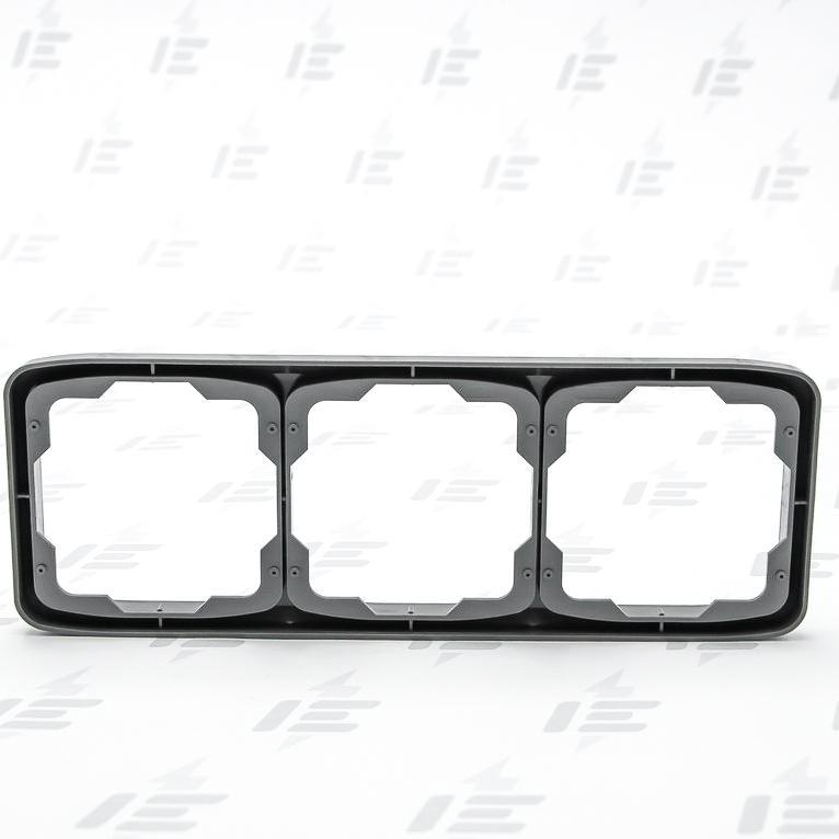 3901A-B30 S2 Rámeček trojnásobný, vodorovný