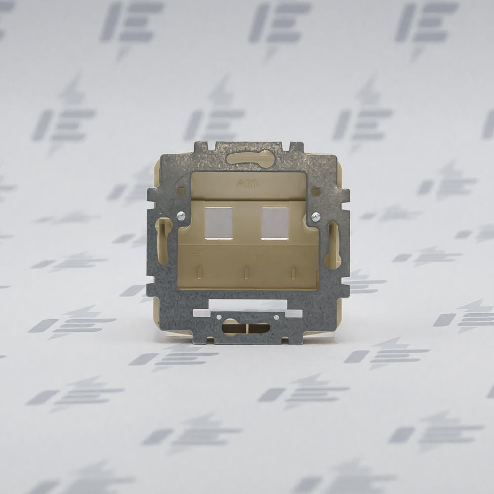 5014A-A100 C Kryt zásuvky komunikační (pro nosnou masku)