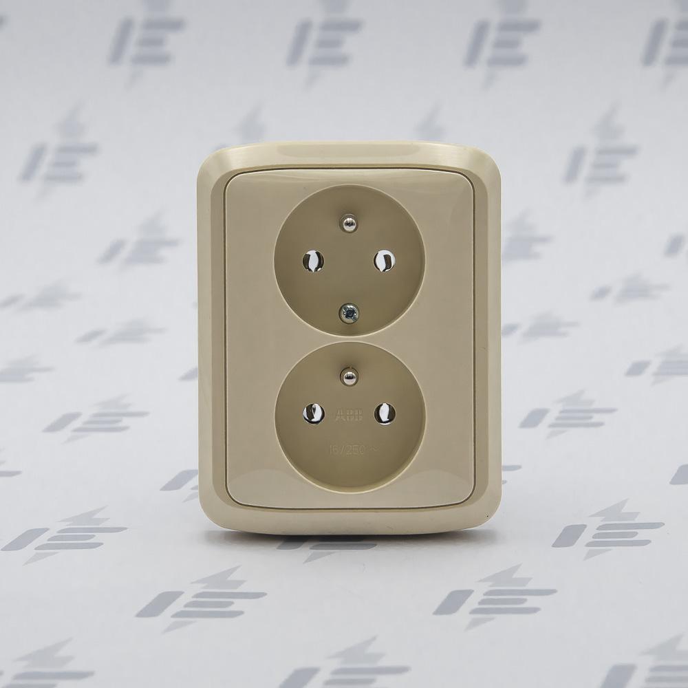 Zásuvka dvojnásobná s ochrannými kolíky