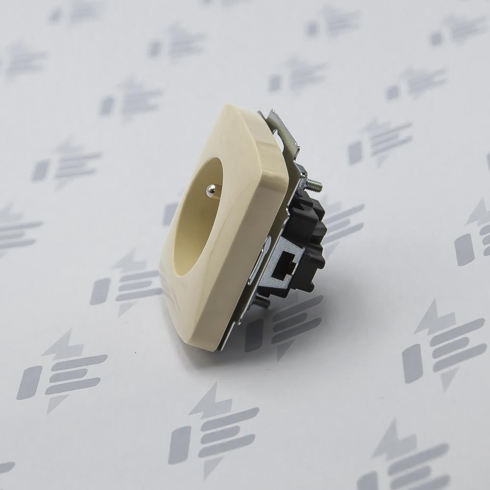 5518A-A2359 C Zásuvka jednonásobná s ochranným kolíkem, s clonkami