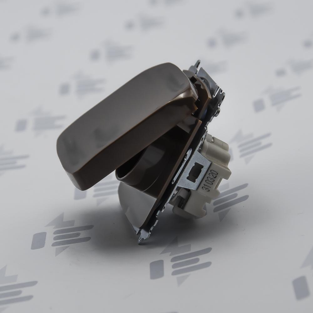 5519A-A02397 H Zásuvka jednonásobná, chráněná, s clonkami, s víčkem, s bezšroub. sv.