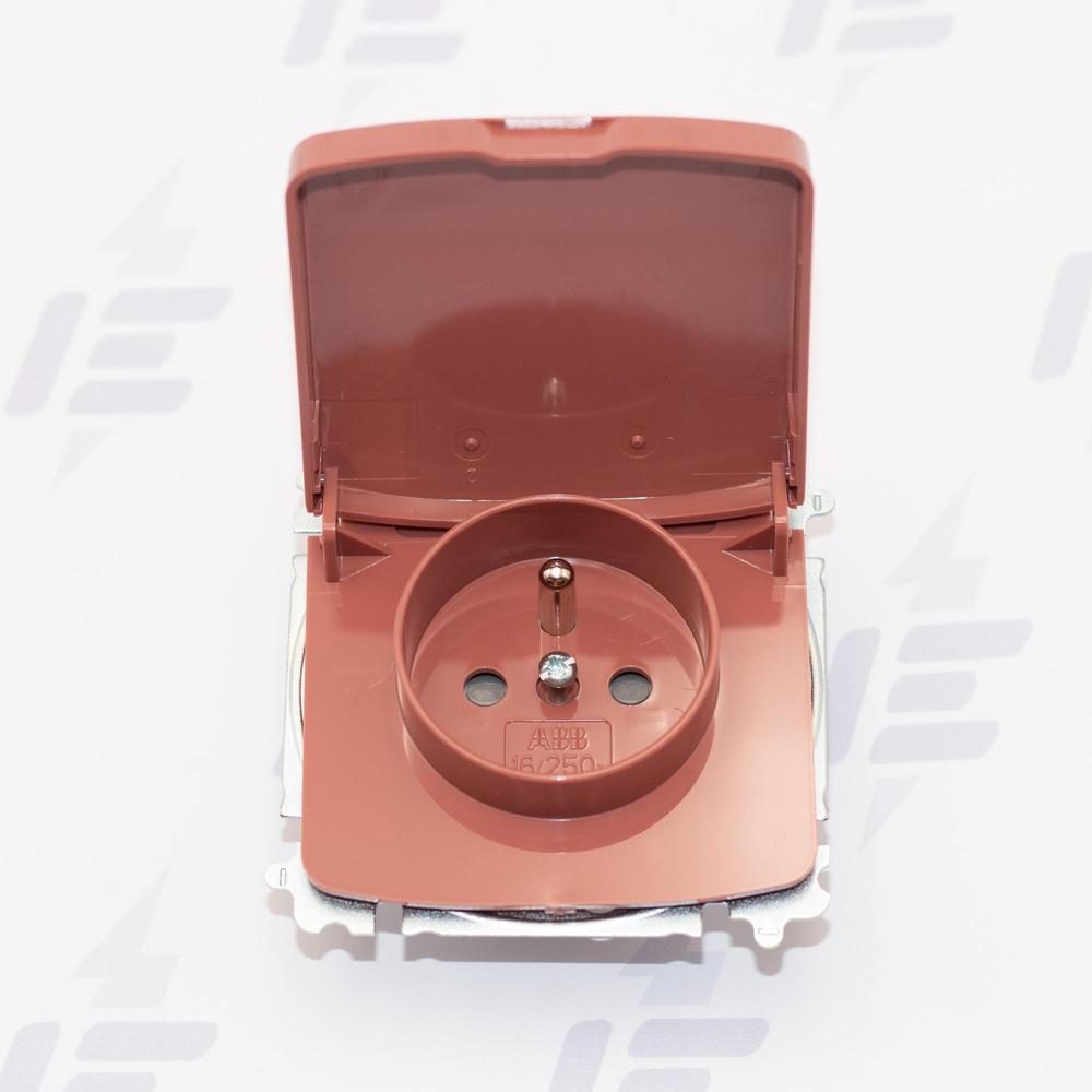 5519A-A02397 R2 Zásuvka jednonásobná, chráněná, s clonkami, s víčkem, s bezšroub. sv.