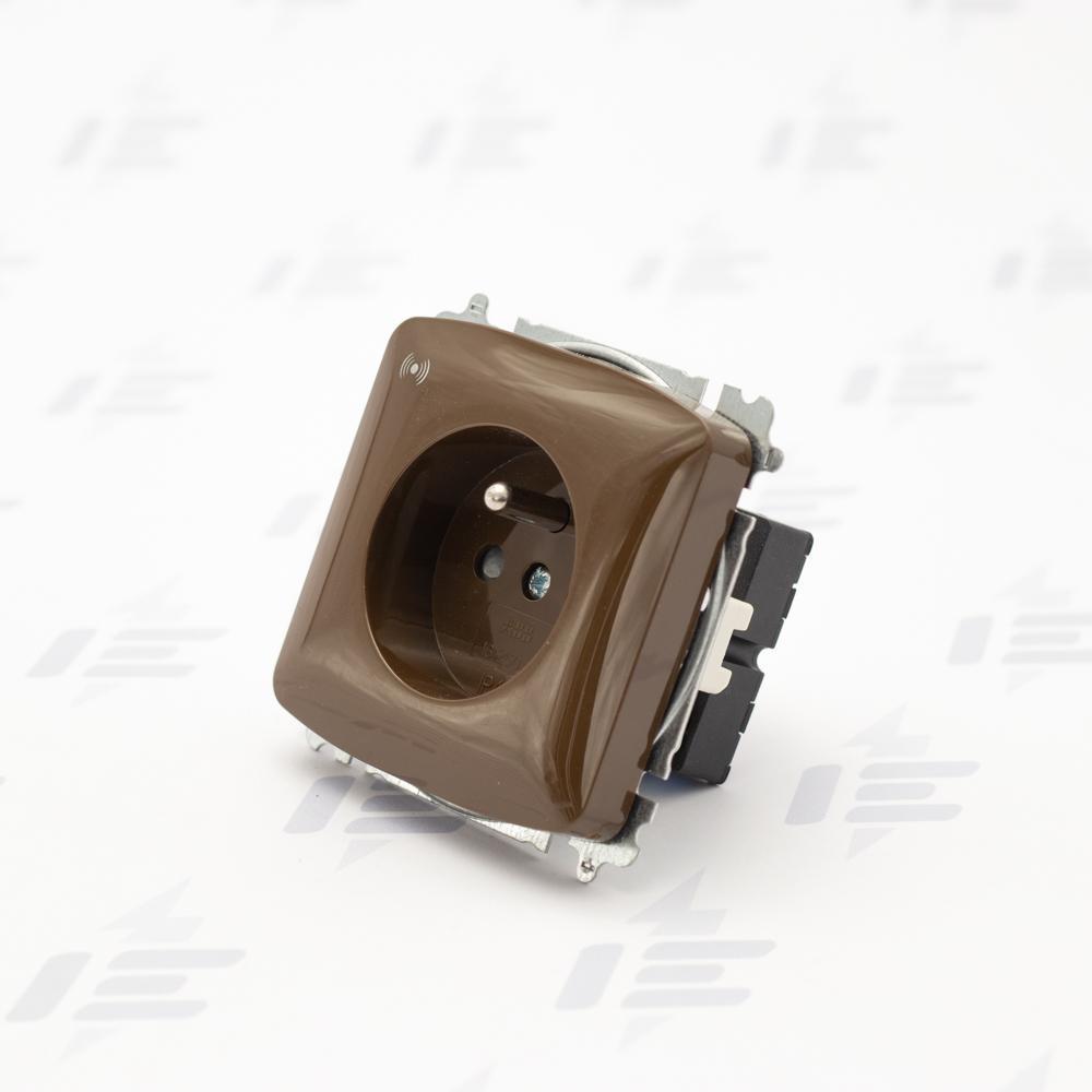 5589A-A02357 H Zásuvka s přepěťovou ochranou, s akustickou signalizací poruchy