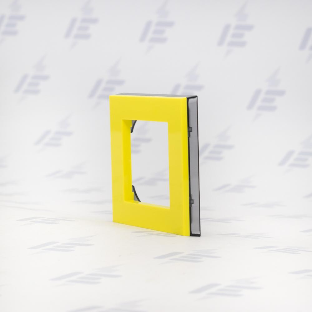 3901H-A05010 64 Rámeček jednonásobný