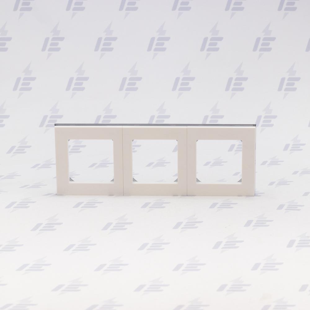 3901H-A05030 62 Rámeček trojnásobný, pro vodorovnou i svislou montáž