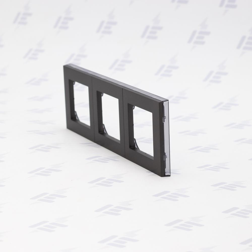 3901H-A05030 63 Rámeček trojnásobný, pro vodorovnou i svislou montáž