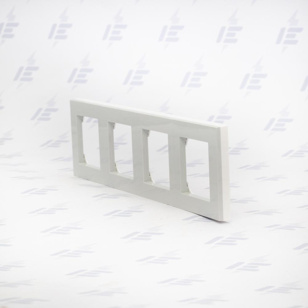 3901H-A05040 16 Rámeček čtyřnásobný, pro vodorovnou i svislou montáž