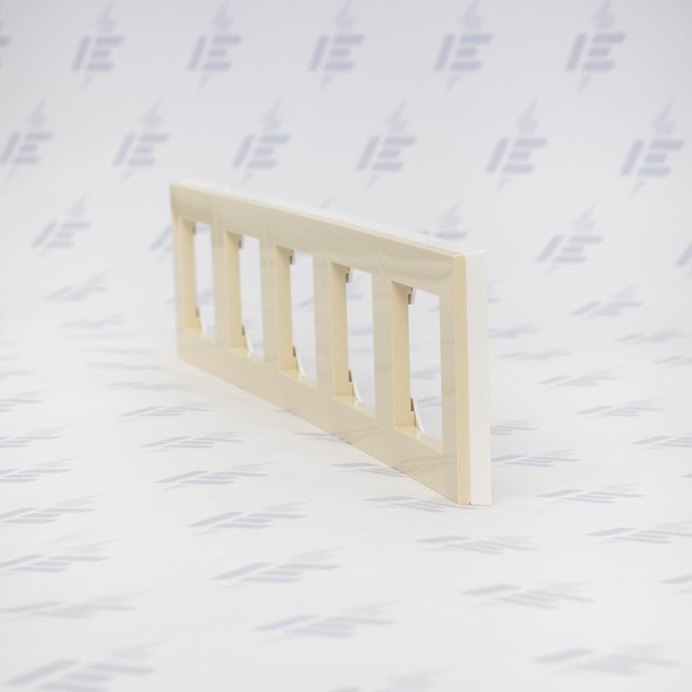 3901H-A05050 17 Rámeček pětinásobný, pro vodorovnou i svislou montáž