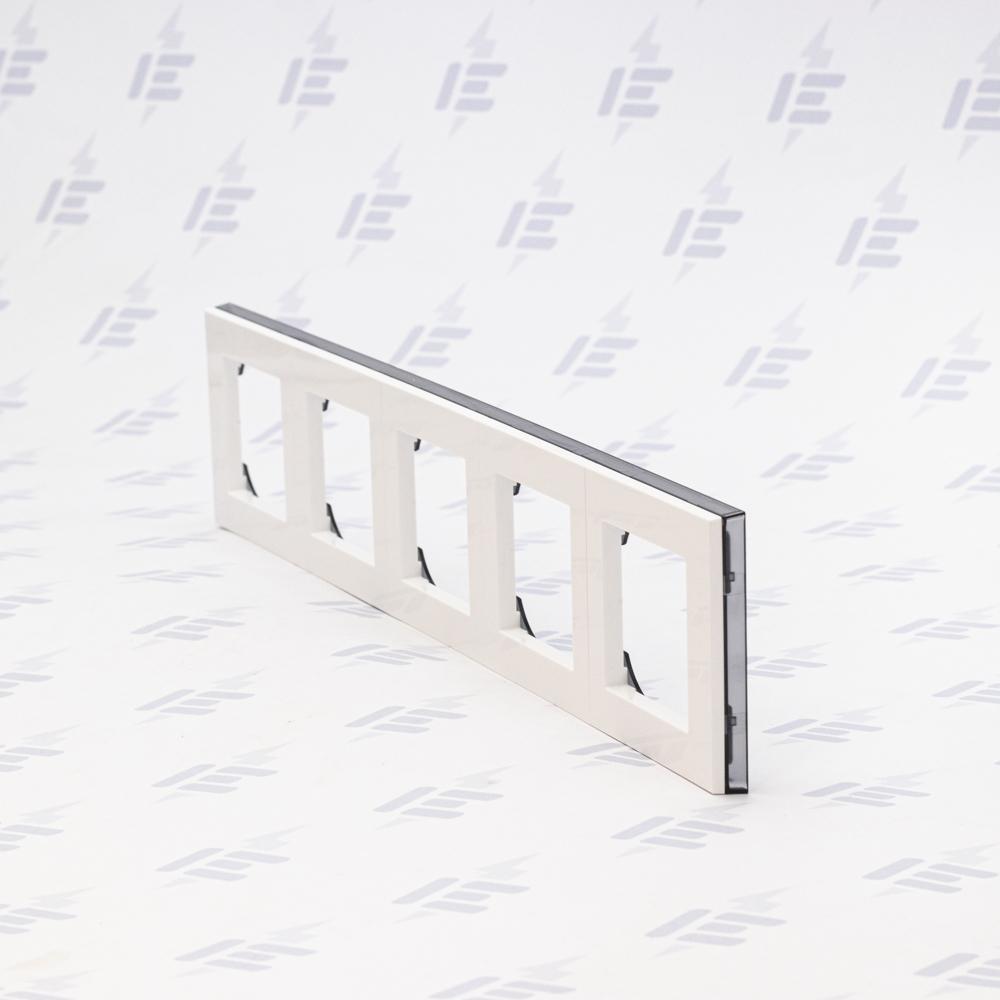 3901H-A05050 62 Rámeček pětinásobný, pro vodorovnou i svislou montáž