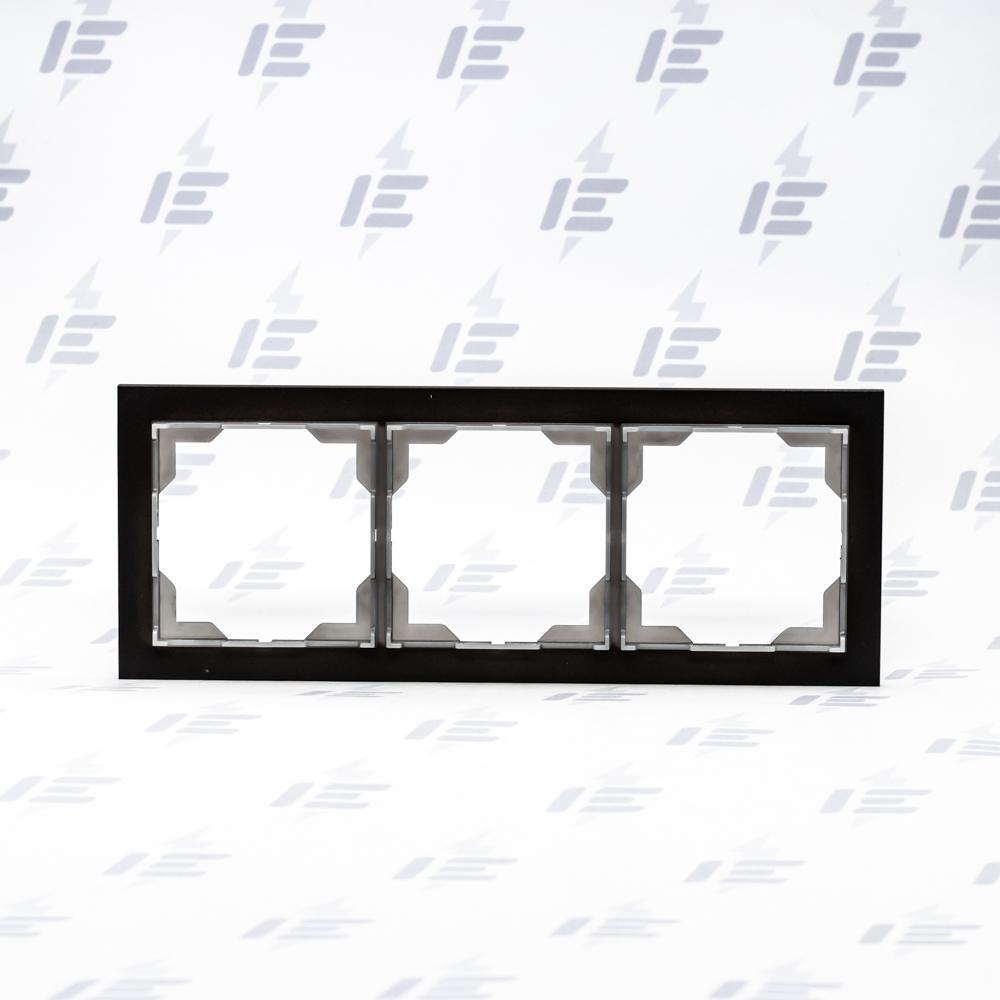 3901M-A00130 37 Rámeček trojnásobný, pro vodorovnou i svislou montáž