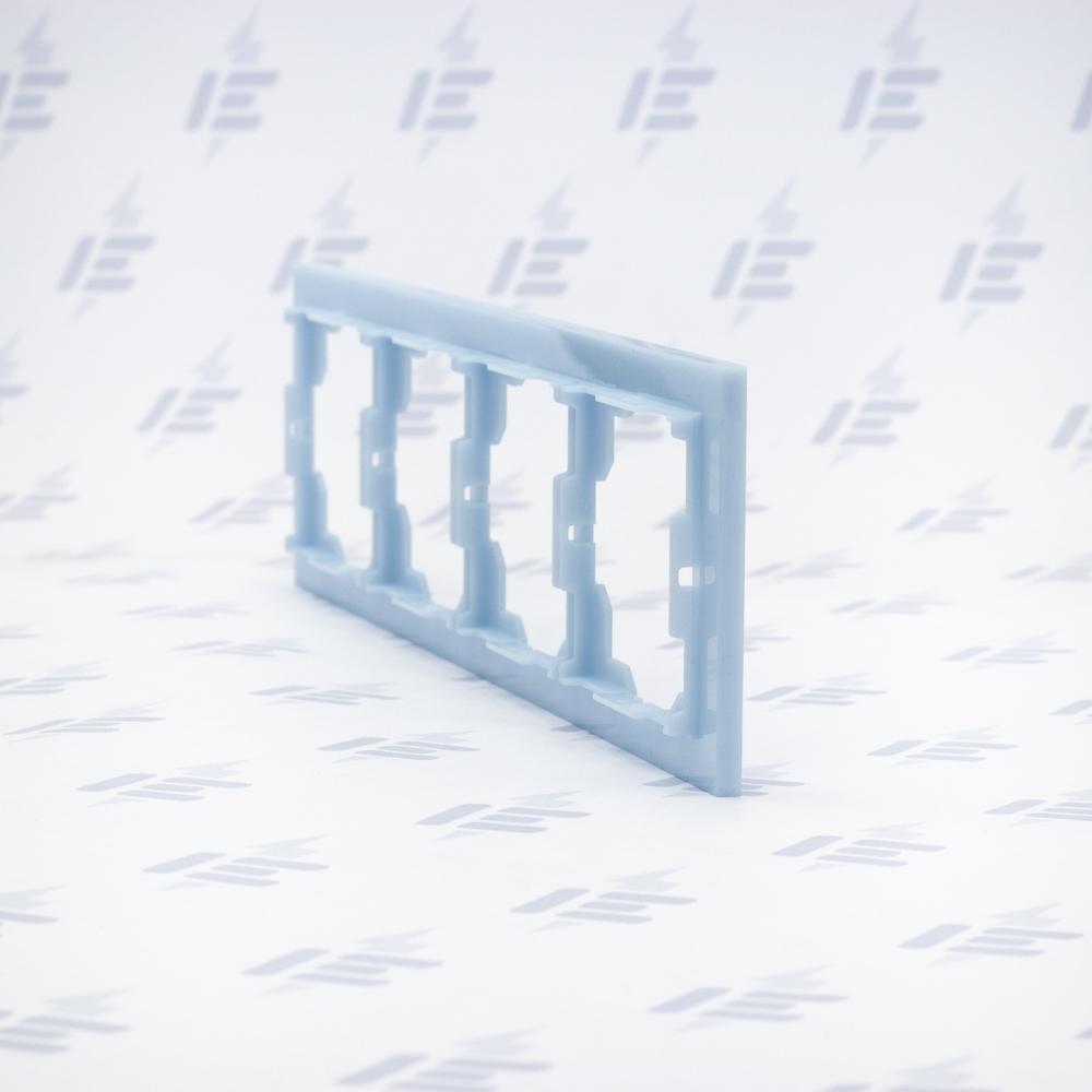 3901M-A00140 41 Rámeček čtyřnásobný, pro vodorovnou i svislou montáž