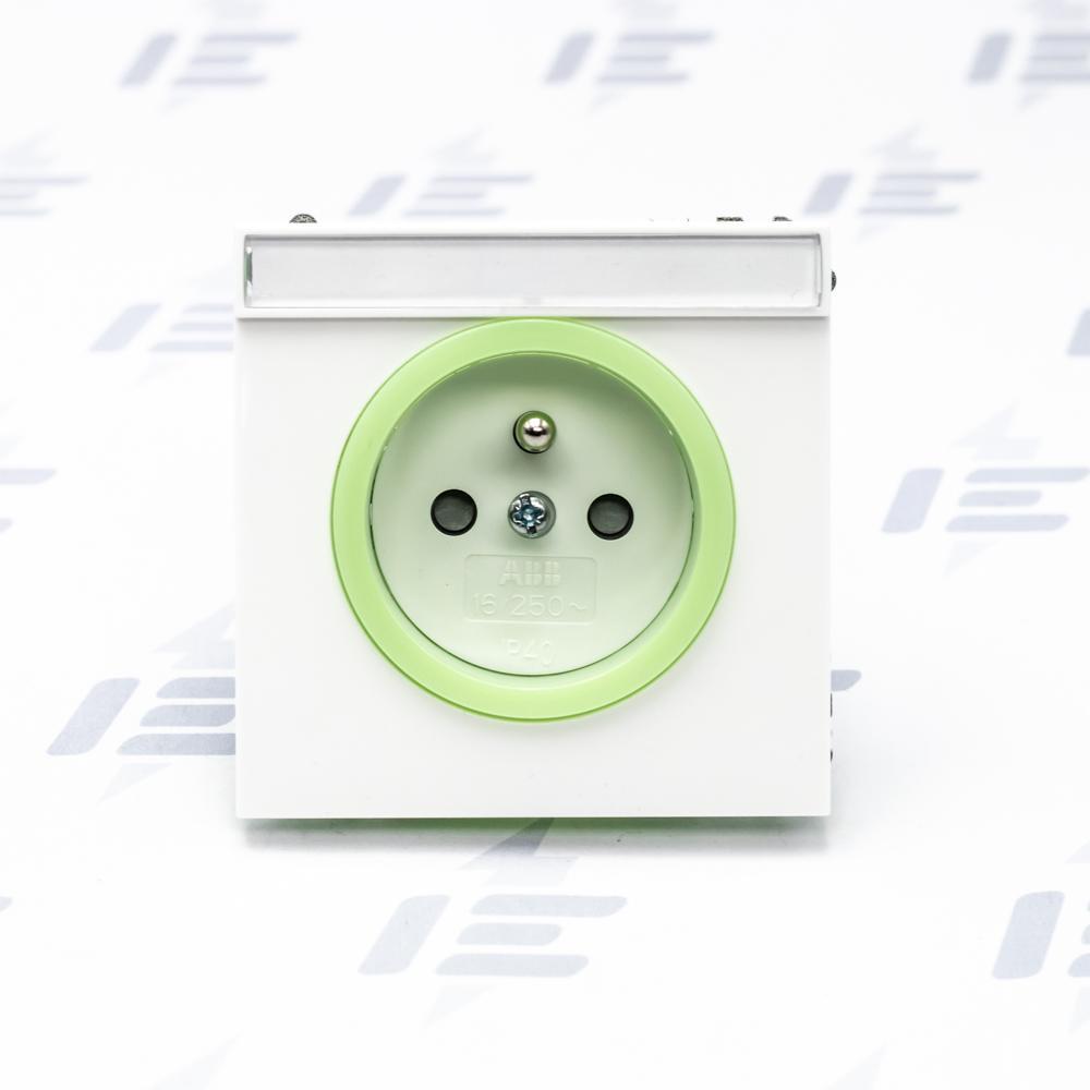 5519M-A02352 42 Zásuvka jednonásobná s ochr. kolíkem, s clonkami, s popis. polem