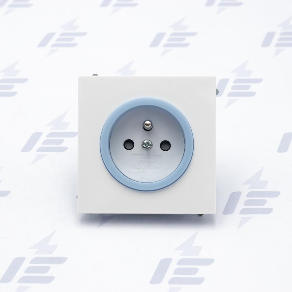 Zásuvka jednonásobná, s ochr. kolíkem, s clonkami, s bezšroub. sv.