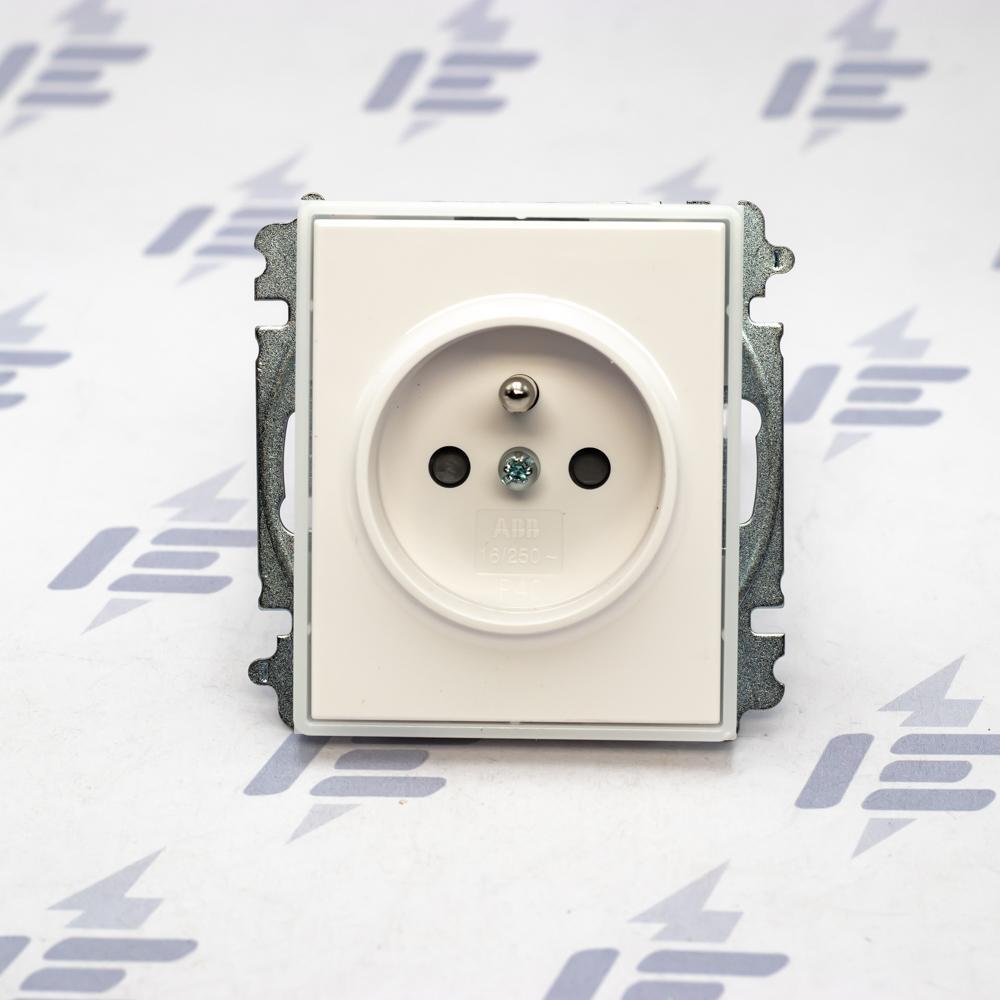 5519E-A02357 01 Zásuvka jednonásobná, chráněná, s clonkami, s bezšroub. sv.