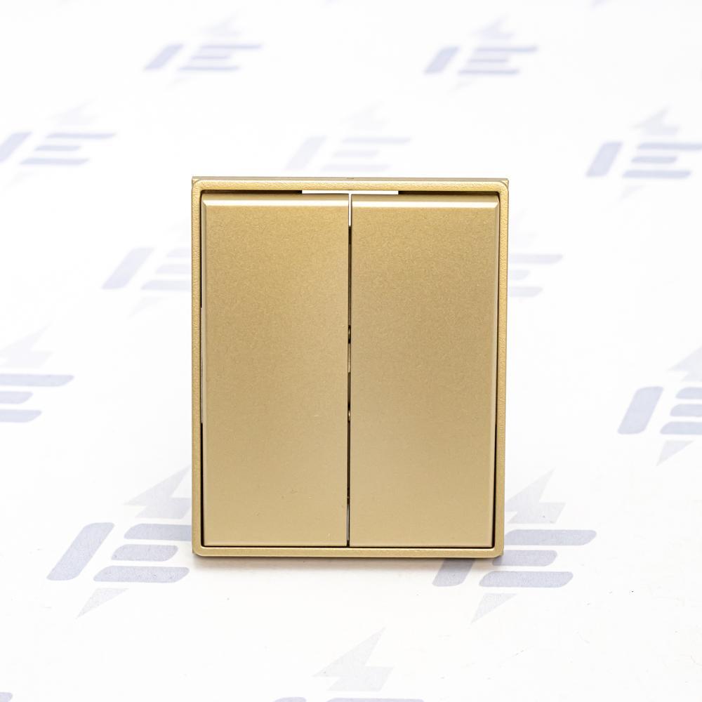 3558E-A00652 33 Kryt spínače dělený