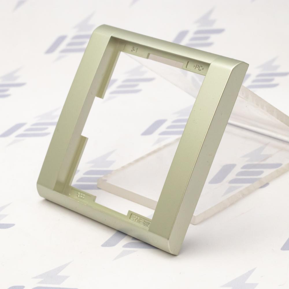 3901F-A00110 32 Rámeček jednonásobný