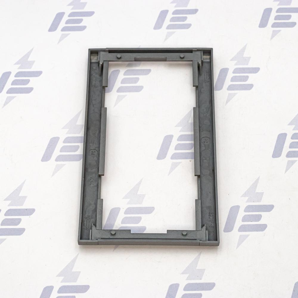 3901F-A00121 36 Rámeček dvojnásobný, svislý