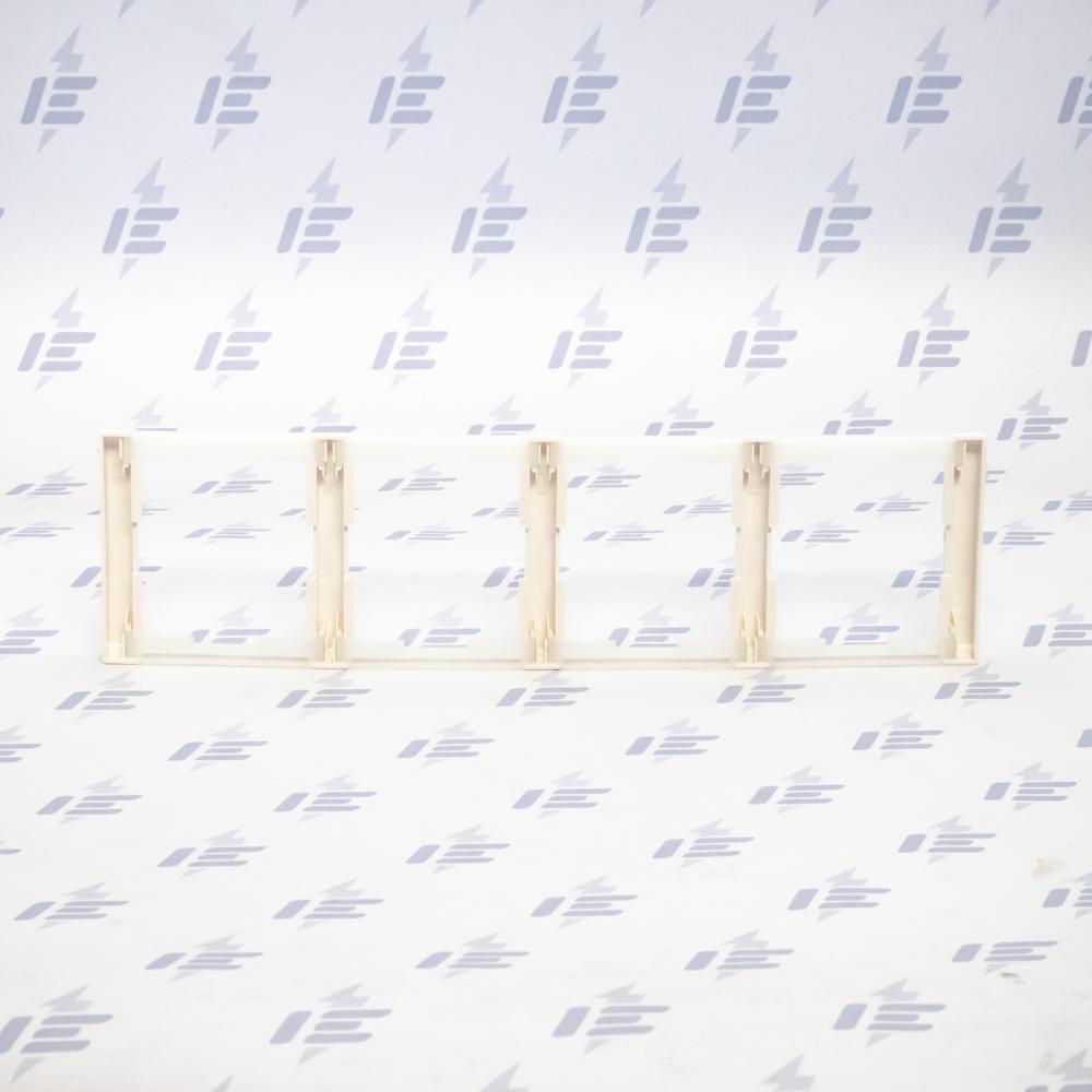 3901F-A00140 01 Rámeček čtyřnásobný, vodorovný