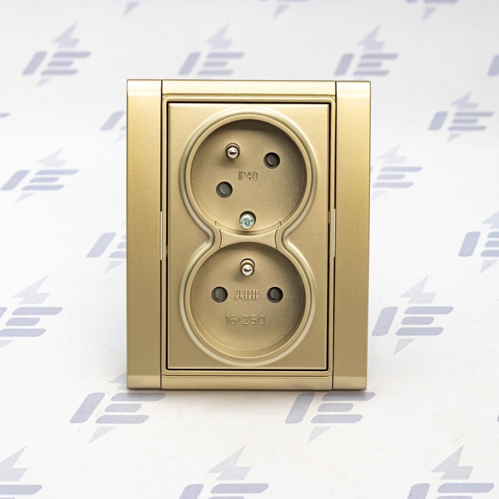 5513F-C02357 33 Zásuvka dvojnásobná chráněná s clonkami, bezšroub. svorky