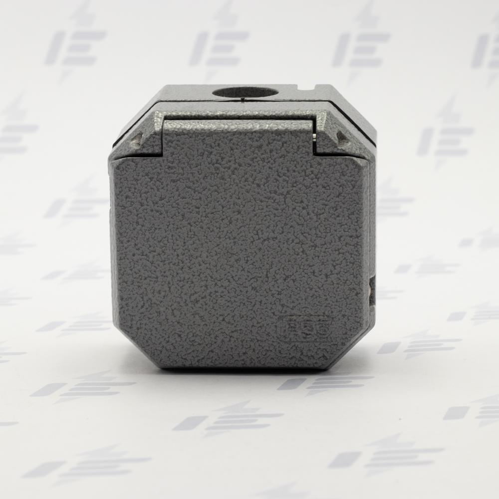 5518-2750 Zásuvka jednonásobná s víčkem, Al, IP55