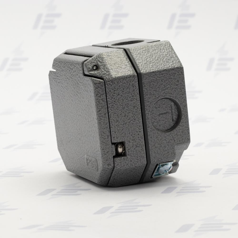 5518-2750 Zásuvka jednonásobná s víčkem, Al, IP55