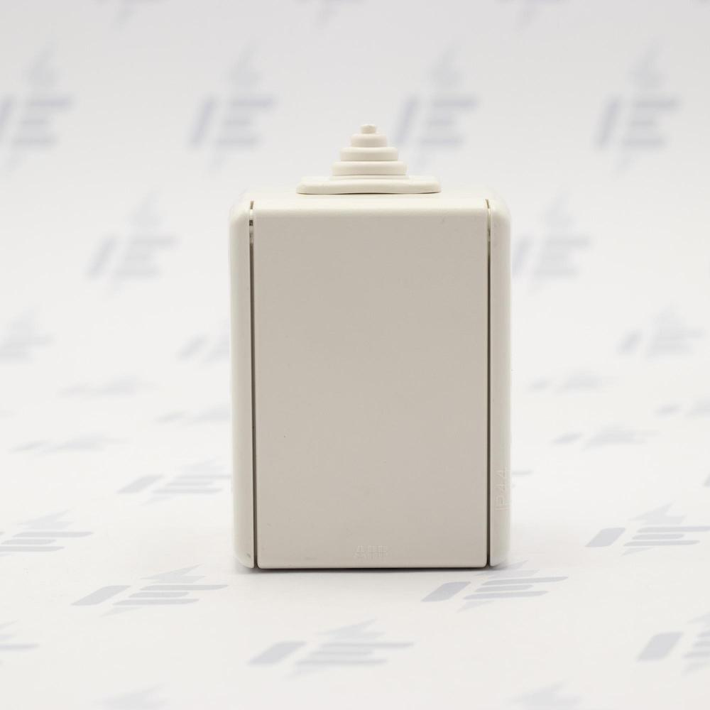 5518-2929 B Zásuvka jednonásobná s víčkem, IP44