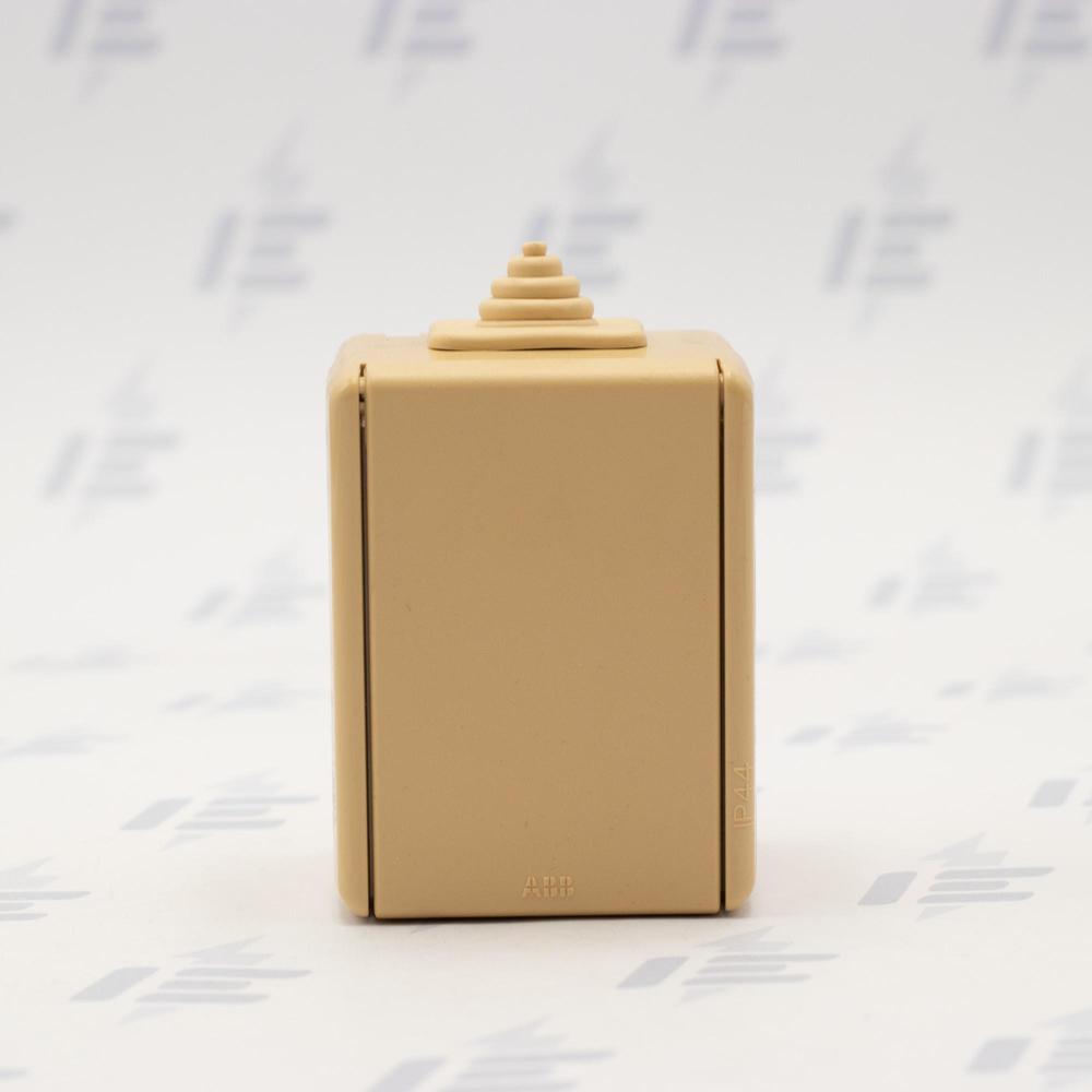 5518-2929 D Zásuvka jednonásobná s víčkem, IP44