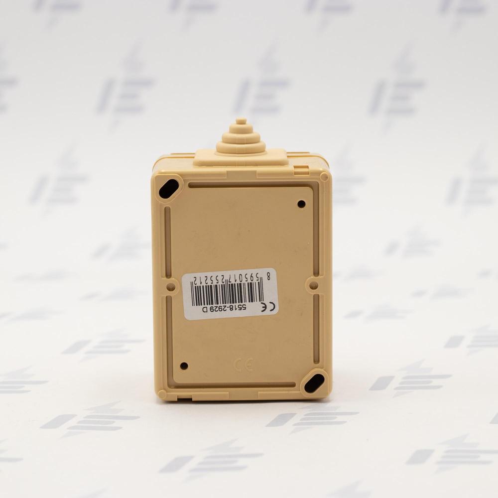 5518-2929 D Zásuvka jednonásobná s víčkem, IP44