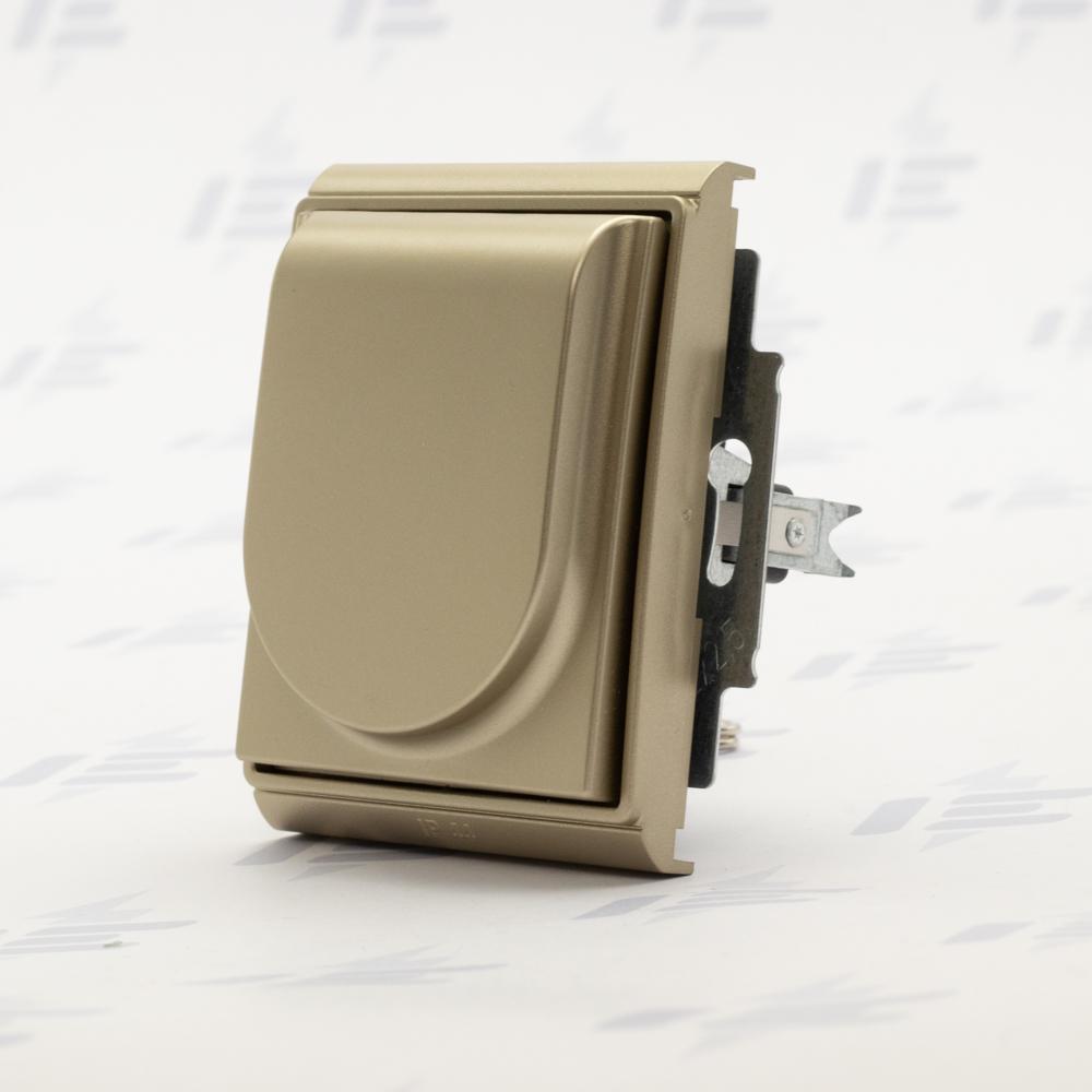 5518E-A02999 33 Zásuvka jednonásobná s ochr. kolíkem, s clonkami, víčkem, s drápky, IP44