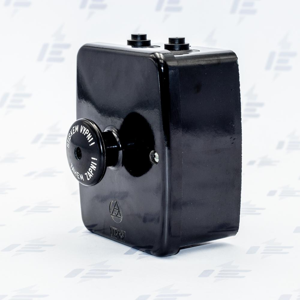 35303-71 Spínač trojpólový stiskací, 16 A, 400 V, IP43, nástěnný