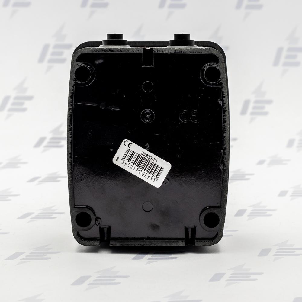 35303-71 Spínač trojpólový stiskací, 16 A, 400 V, IP43, nástěnný