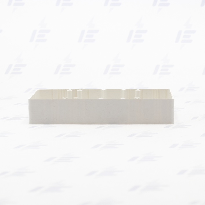 LK 80X28 2R_HB KRABICE LIŠTOVÁ (SUPERBÍLÁ/RAL 9003)