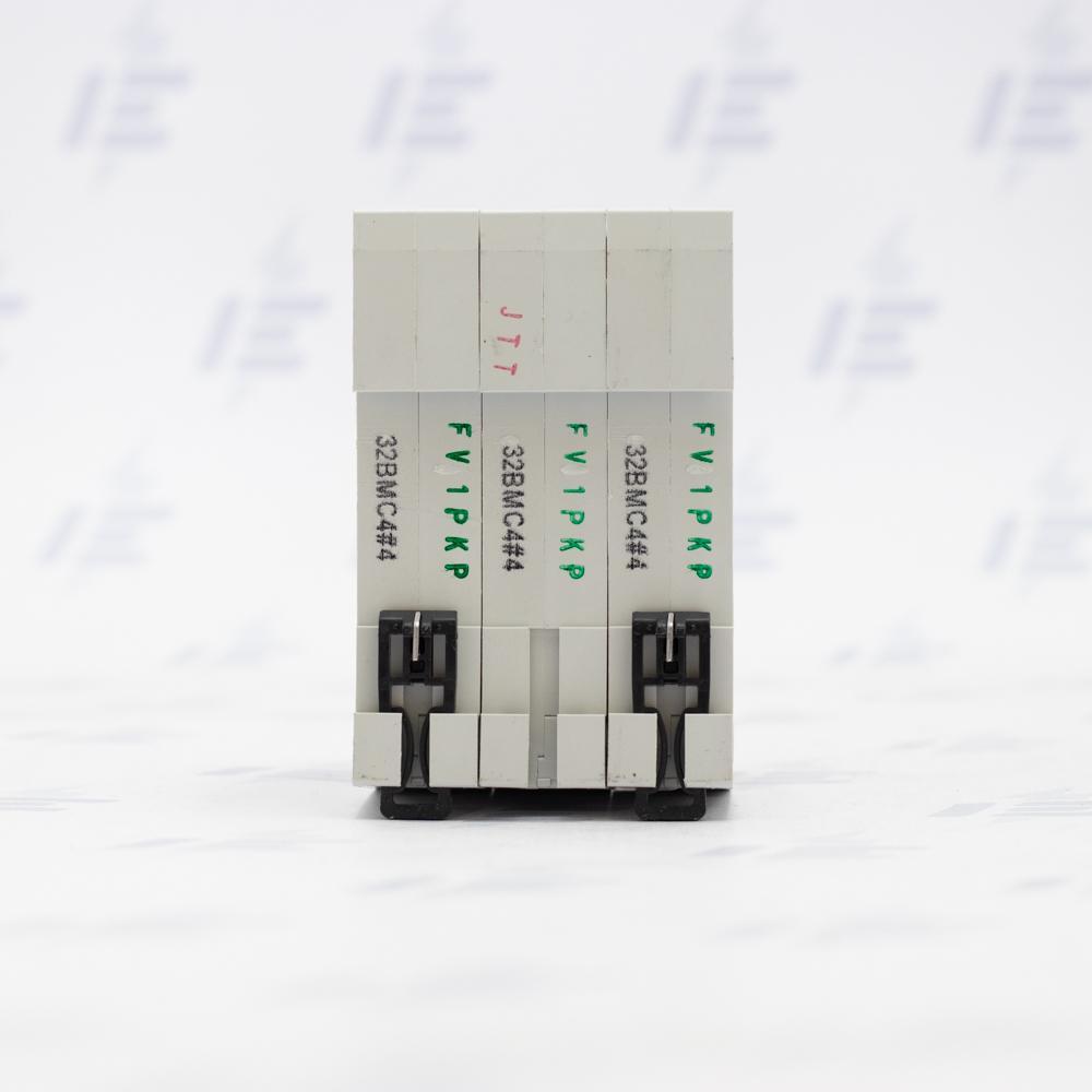 PL6-B32/3 Jistič PL6, char B, 3-pólový, Icn=6kA, In=32A (286592)