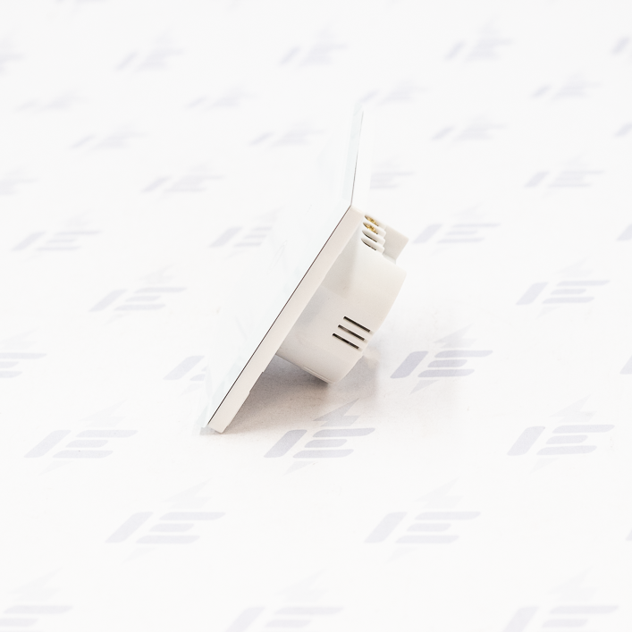 WiFi SWITCH White