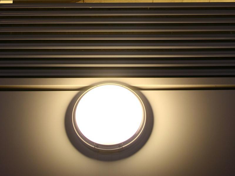 OS-60/B OLGA 60W + Senzor bílá