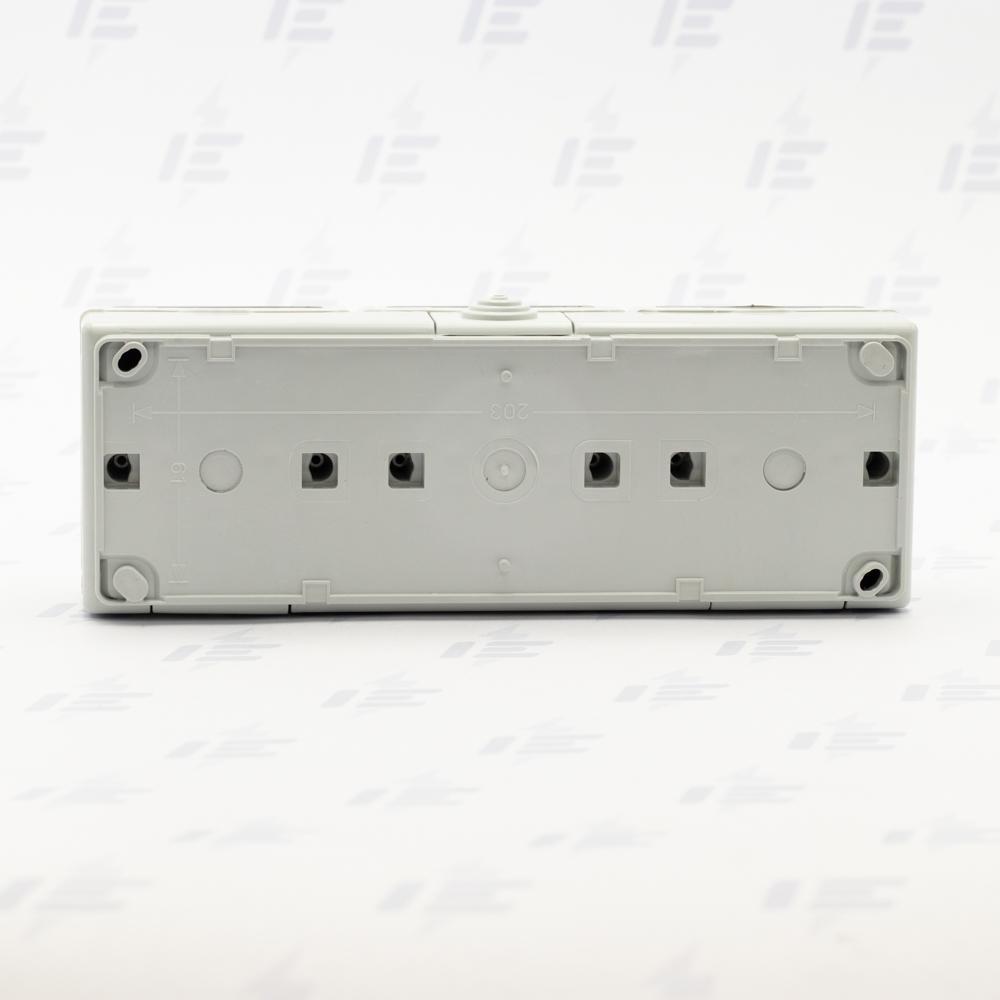 19084 ATLAS IP55 Zásuvka 3x 2P+PE, 3-násobná vodorovná s ochr. kolíkem, šedá