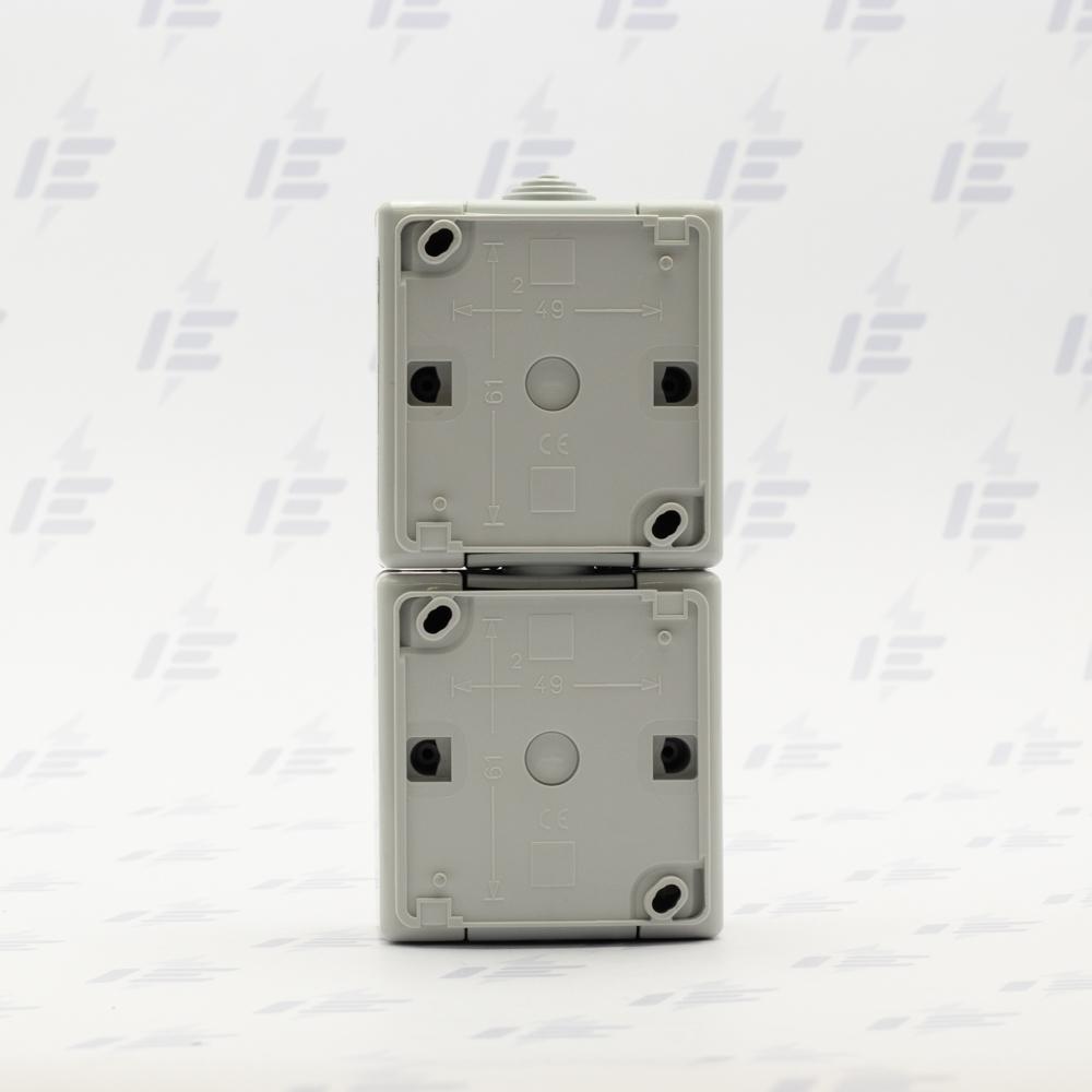 19087 ATLAS IP55 Zásuvka 2x 2P+PE, 2-násobná svislá s ochr. kolíkem, šedá