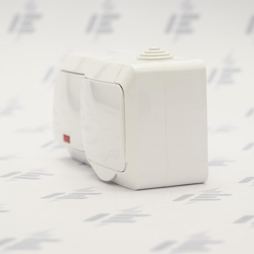 WDE000505 Cedar Plus IP44 - Zásuvka SCHUKO 230V 16A a přepínač střídavý s orientační kontrolkou řazení 6So, b