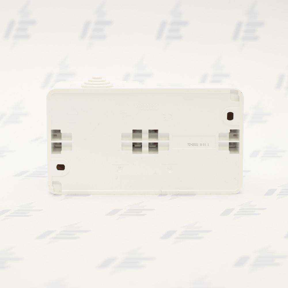 WDE000505 Cedar Plus IP44 - Zásuvka SCHUKO 230V 16A a přepínač střídavý s orientační kontrolkou řazení 6So, b